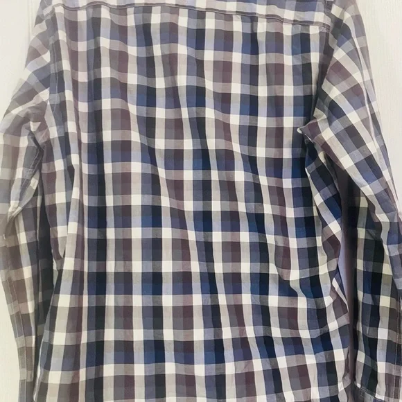 Men's Checkered Tommy Hilfiger Button Downs (Lot of 3) - Picture 7 of 7